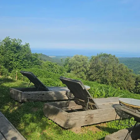 Domaine Colonna Santini ,chambre D Hotes Piscine, 4*