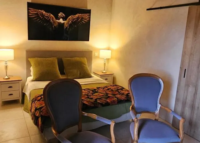 Domaine Colonna Santini ,chambre D Hotes Piscine, 3* Porri
