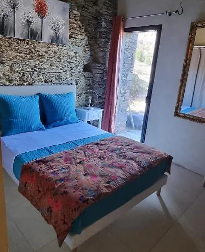 Domaine Colonna Santini ,chambre D Hotes Piscine, Bed & Breakfast 4*