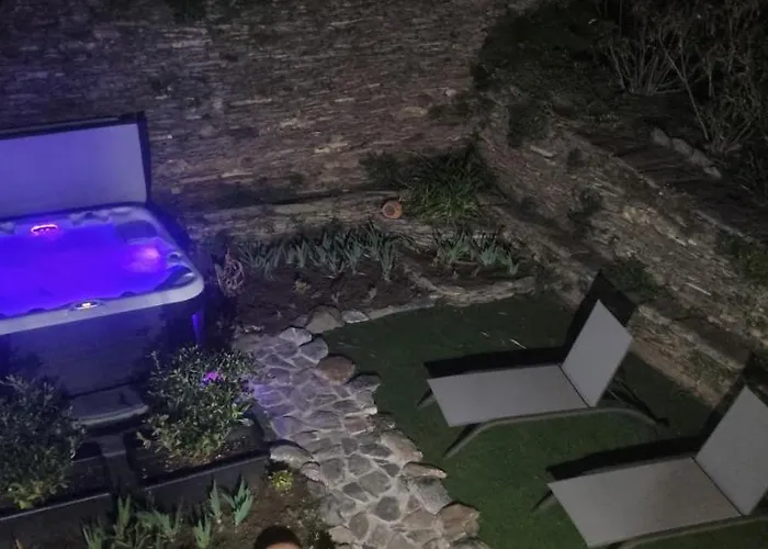 Domaine Colonna Santini ,chambre D Hotes Piscine, Bed & Breakfast